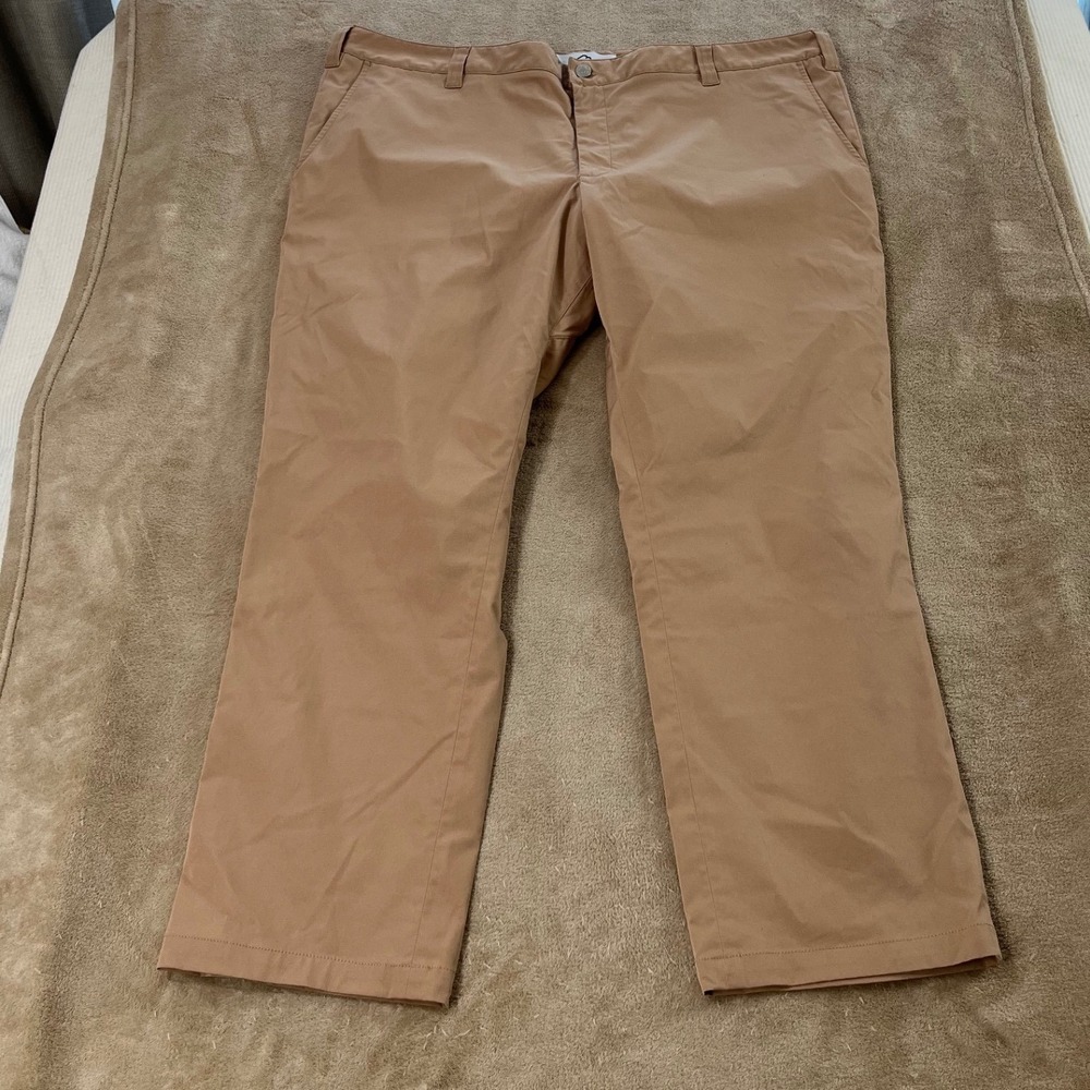Bluffworks Mens Chino Pants size 42x30 Tan Brown Made in NYC‎ EUC